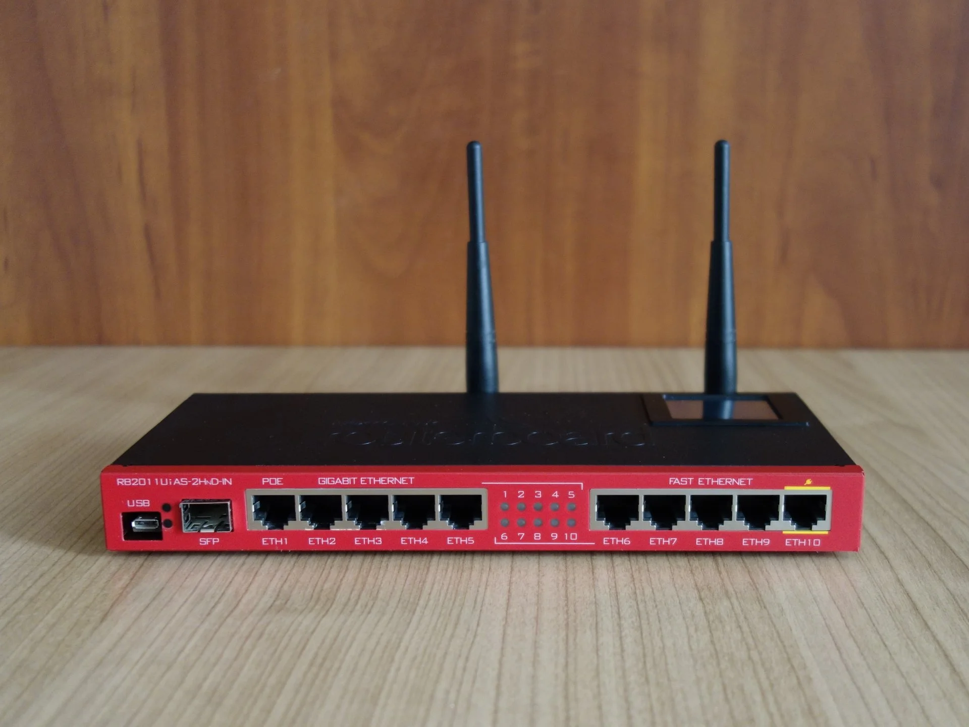 Wi-Fi роутер MikroTik RB2011UiAS-2HnD-IN - изображение 1