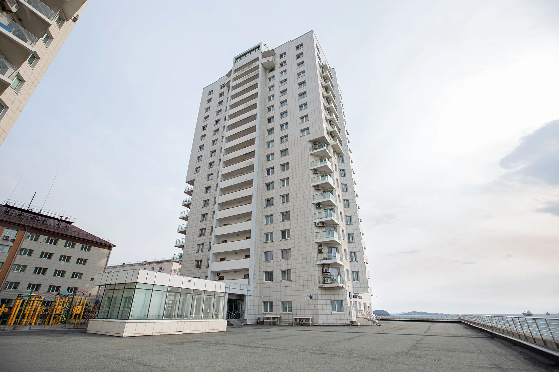 Квартира с видом на море - миниатюра 28