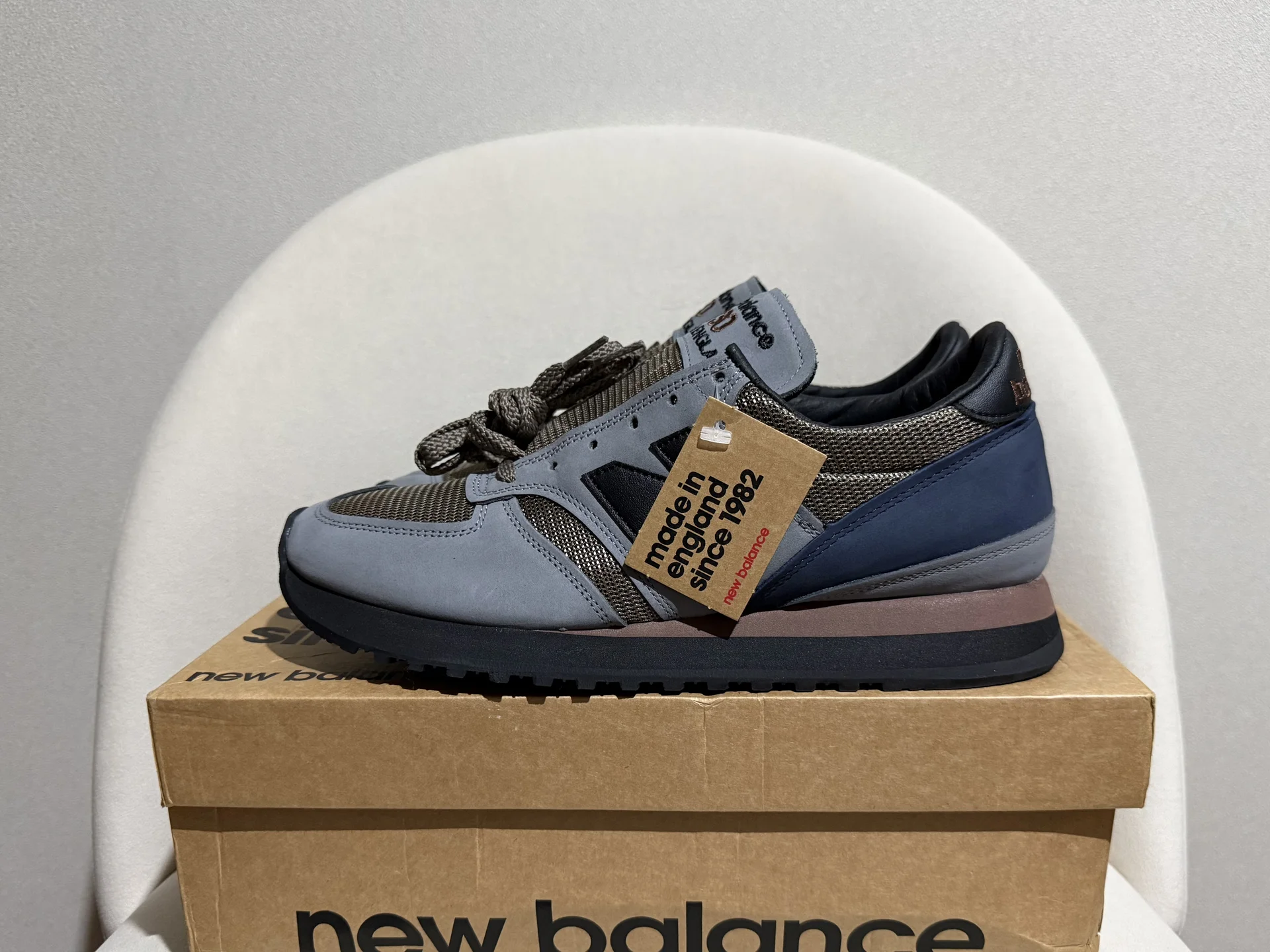 Кроссовки New Balance 730 MadeinUK M730INV 44EU - изображение 1