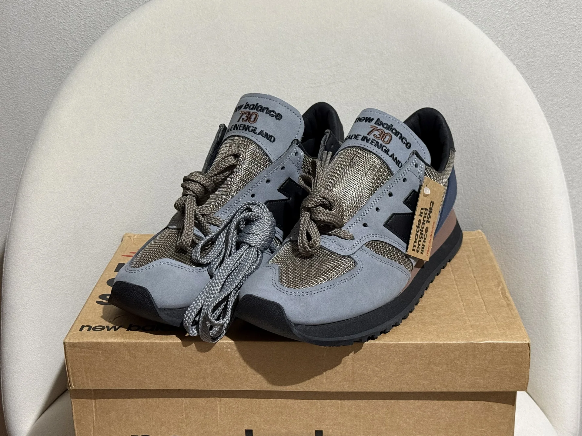 Кроссовки New Balance 730 MadeinUK M730INV 44EU - миниатюра 2