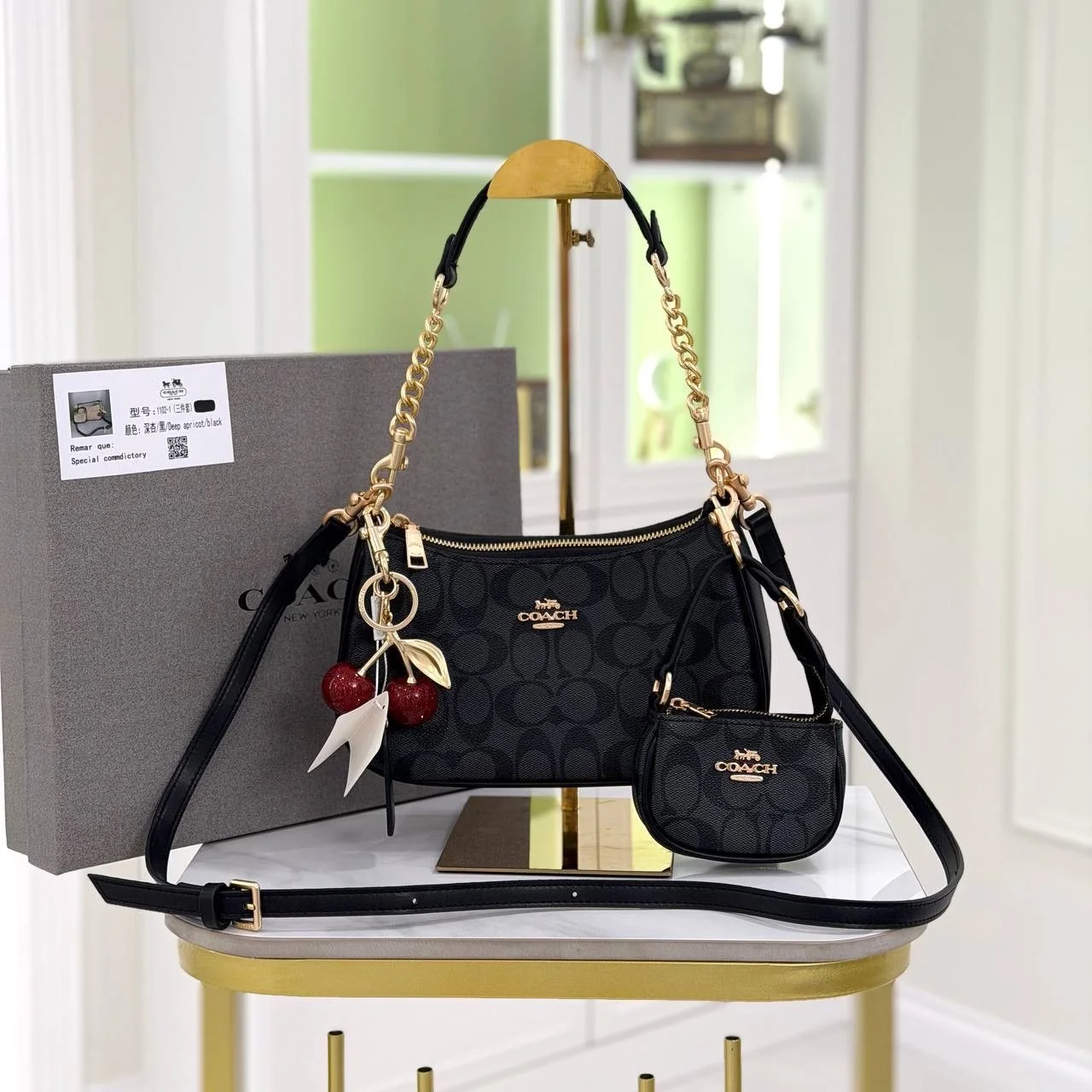 Сумка Coach брелок вишенки монетница - миниатюра 6