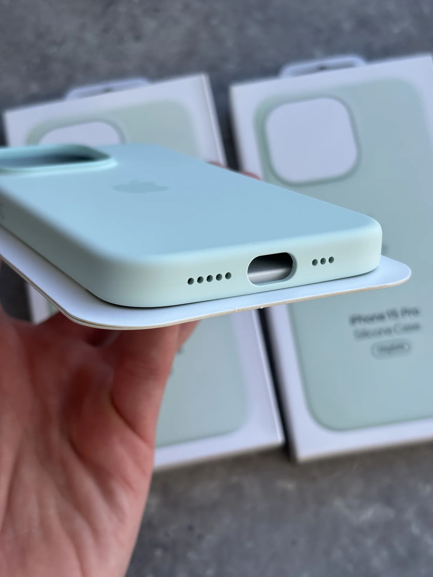 Чехол Silicon Case iPhone 15 Pro soft mint - миниатюра 3