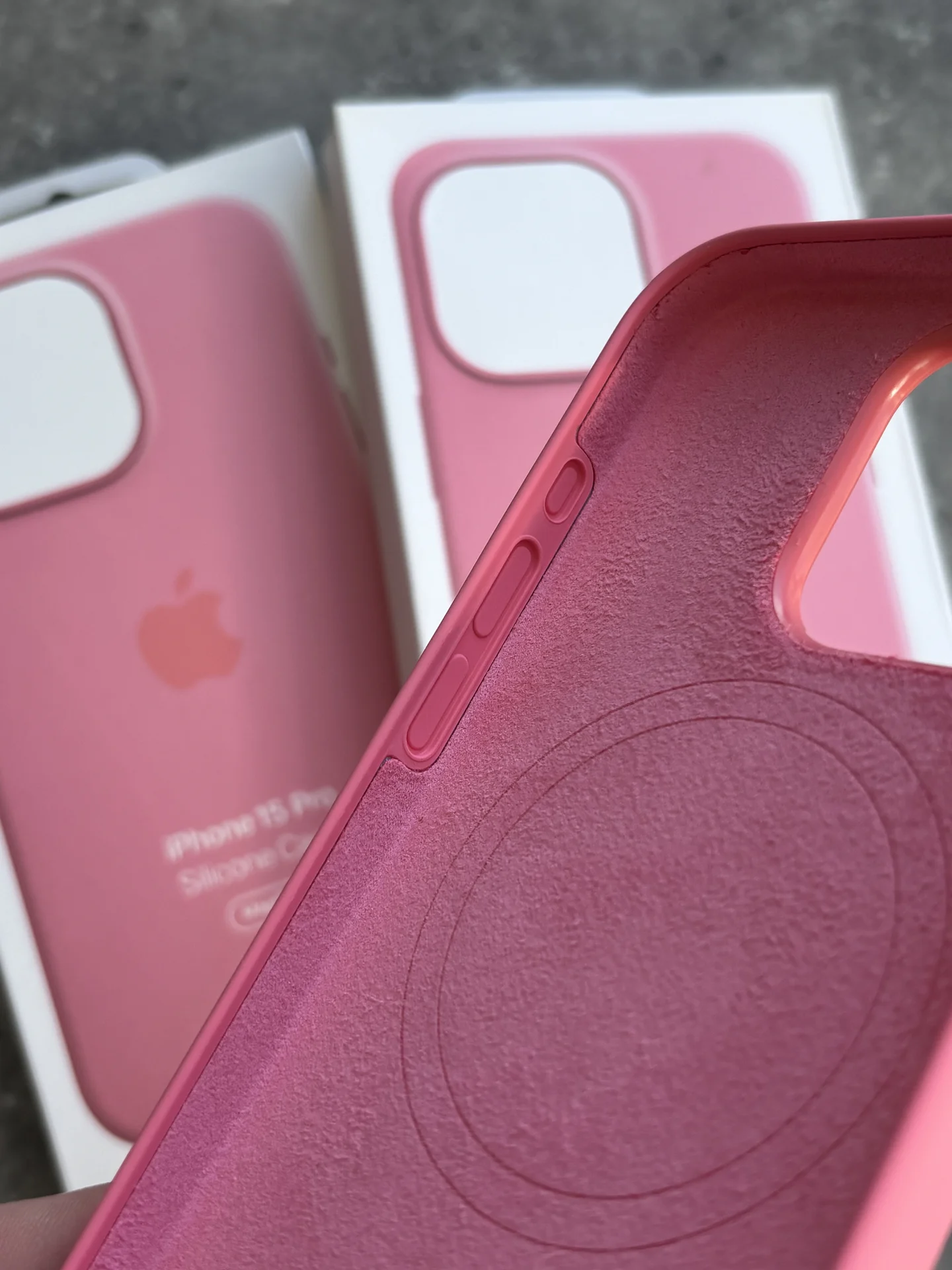 Чехол Silicon Case iPhone 15 Pro Pink розовый - миниатюра 7