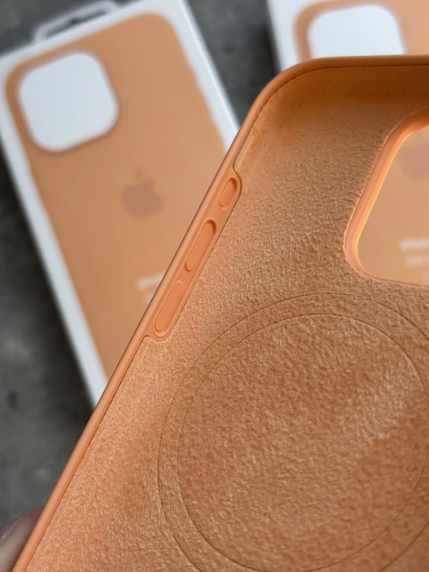 Чехол Silicon Case iPhone 15 Pro Orange оранжевый - миниатюра 8