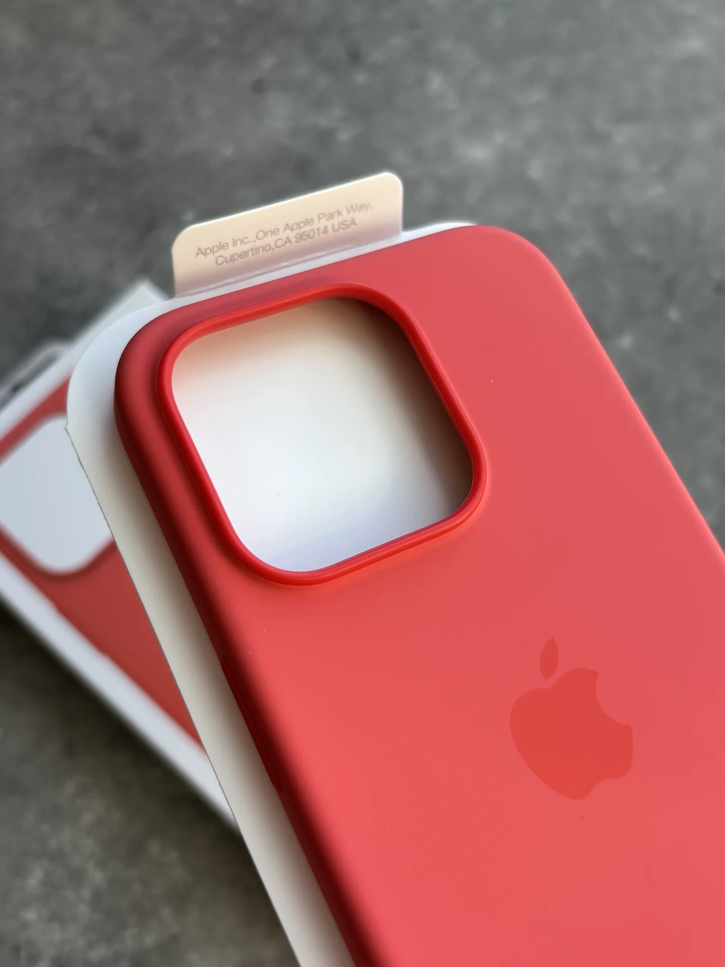 Чехол Silicon Case iPhone 15 Pro Guava гуава - миниатюра 2