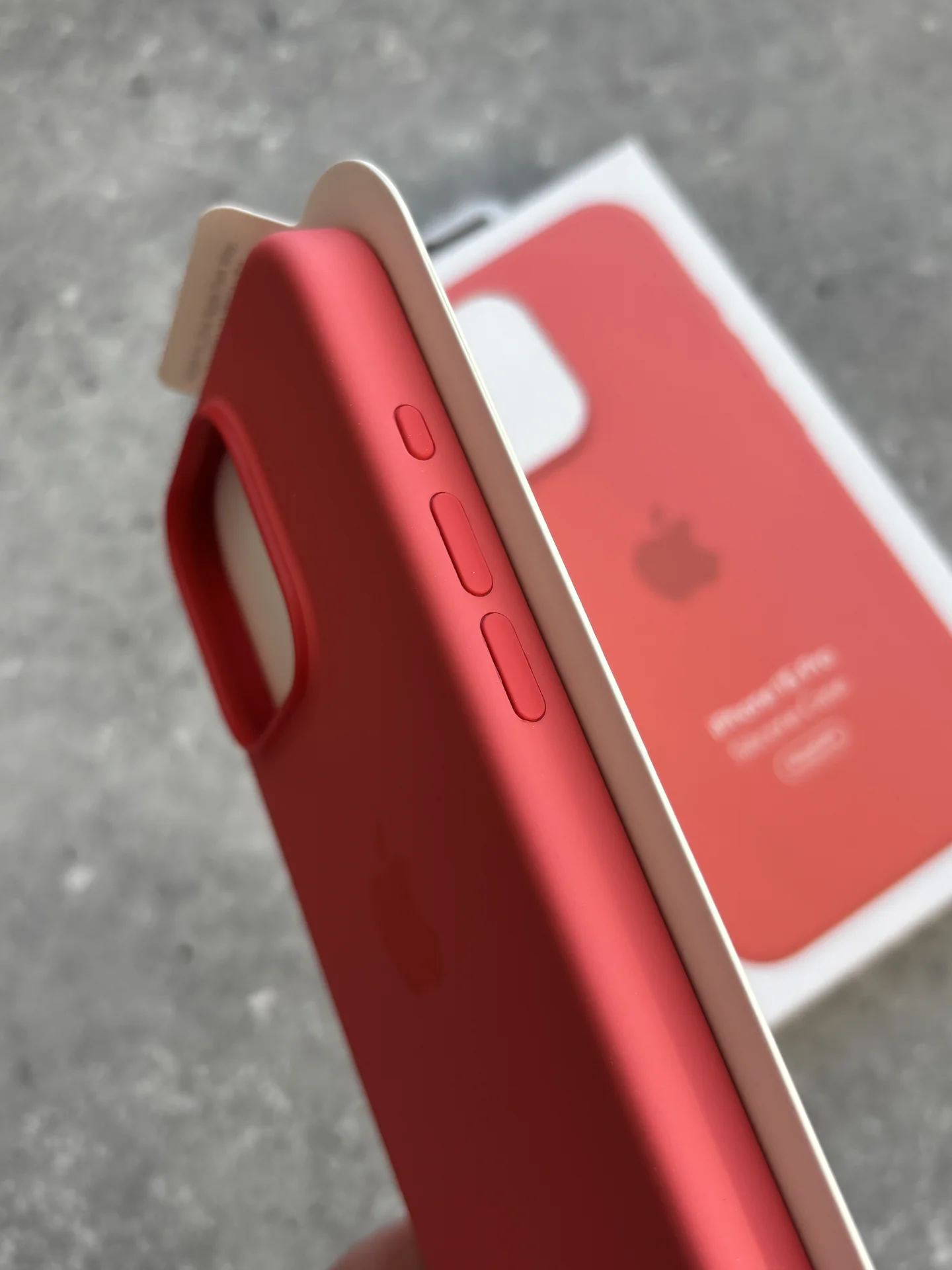 Чехол Silicon Case iPhone 15 Pro Guava гуава - миниатюра 3