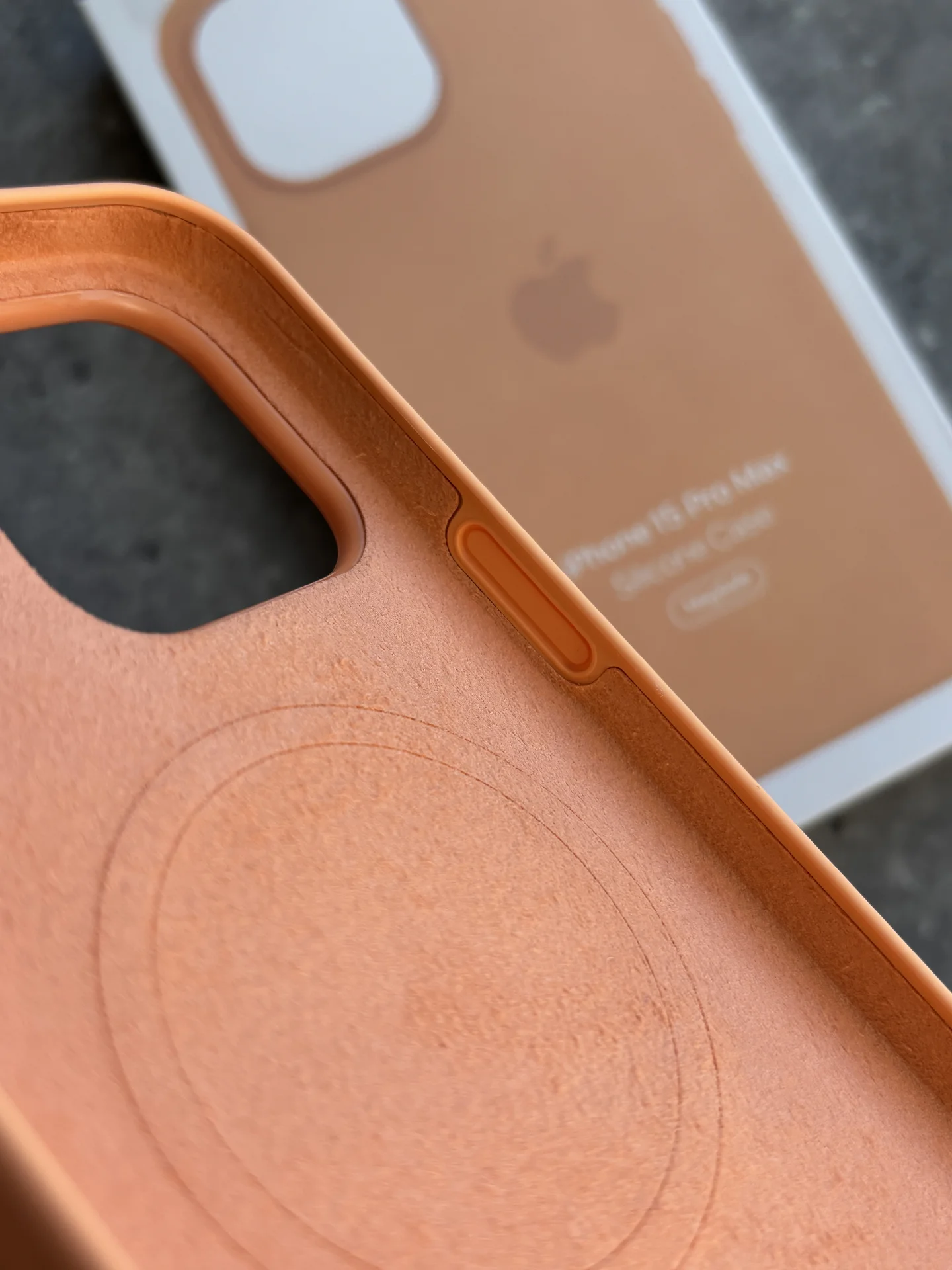 Чехол Silicon Case iPhone 15 Pro Max Orange Sorbet - миниатюра 6