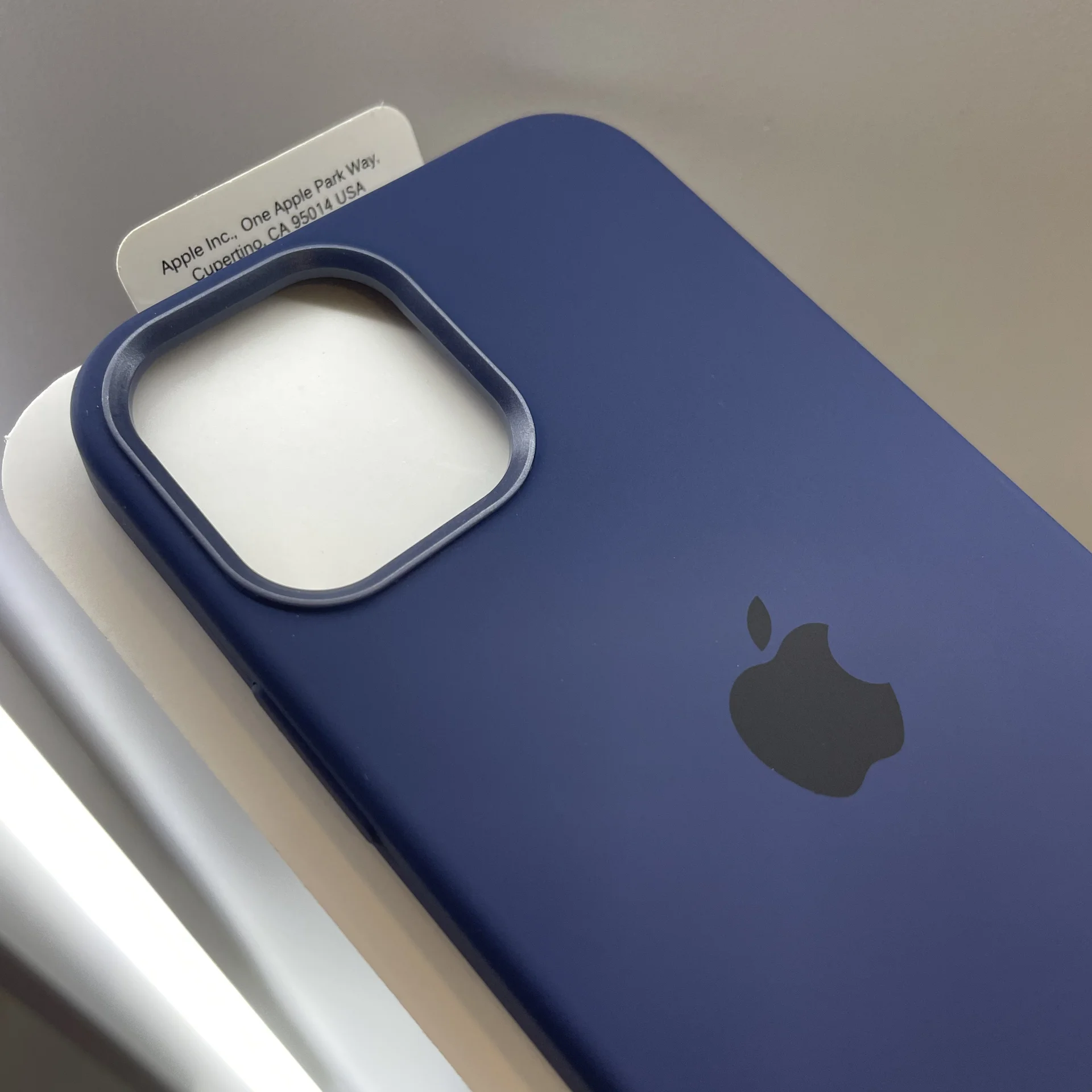 Чехол Silicon Case iPhone 12/ 12 Pro синий - миниатюра 2