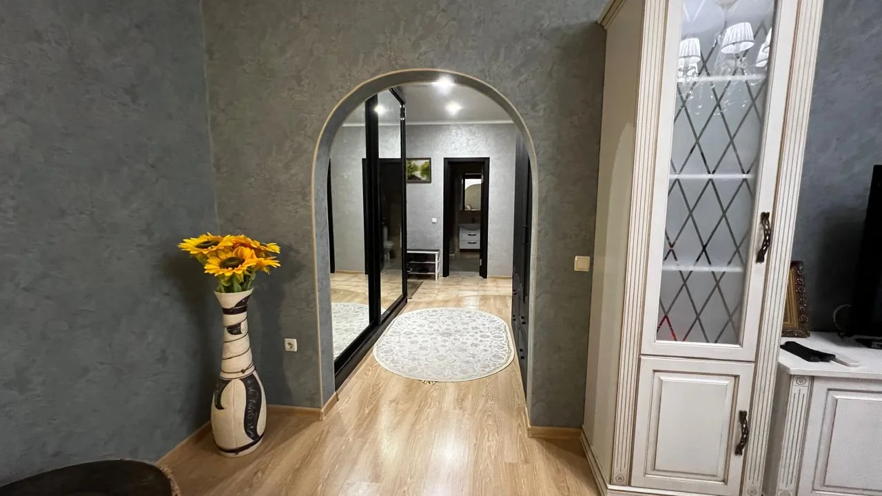 ПРОДАМ 2х комн квартиру в Краснодаре, р-н ЧМР, ул. Кубанская. - миниатюра 10