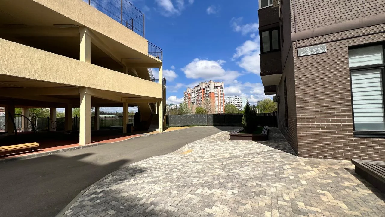 ПРОДАМ 2х комн в Краснодаре, в ЖК Айвазовском, р-н ЧМР - миниатюра 2