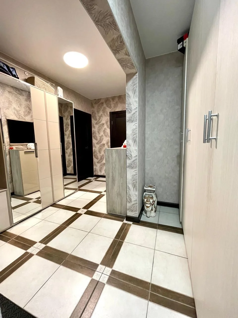 ПРОДАМ 3х комн кв-ру в Краснодаре по цене 2х комн, по ул. Воробьева - миниатюра 5