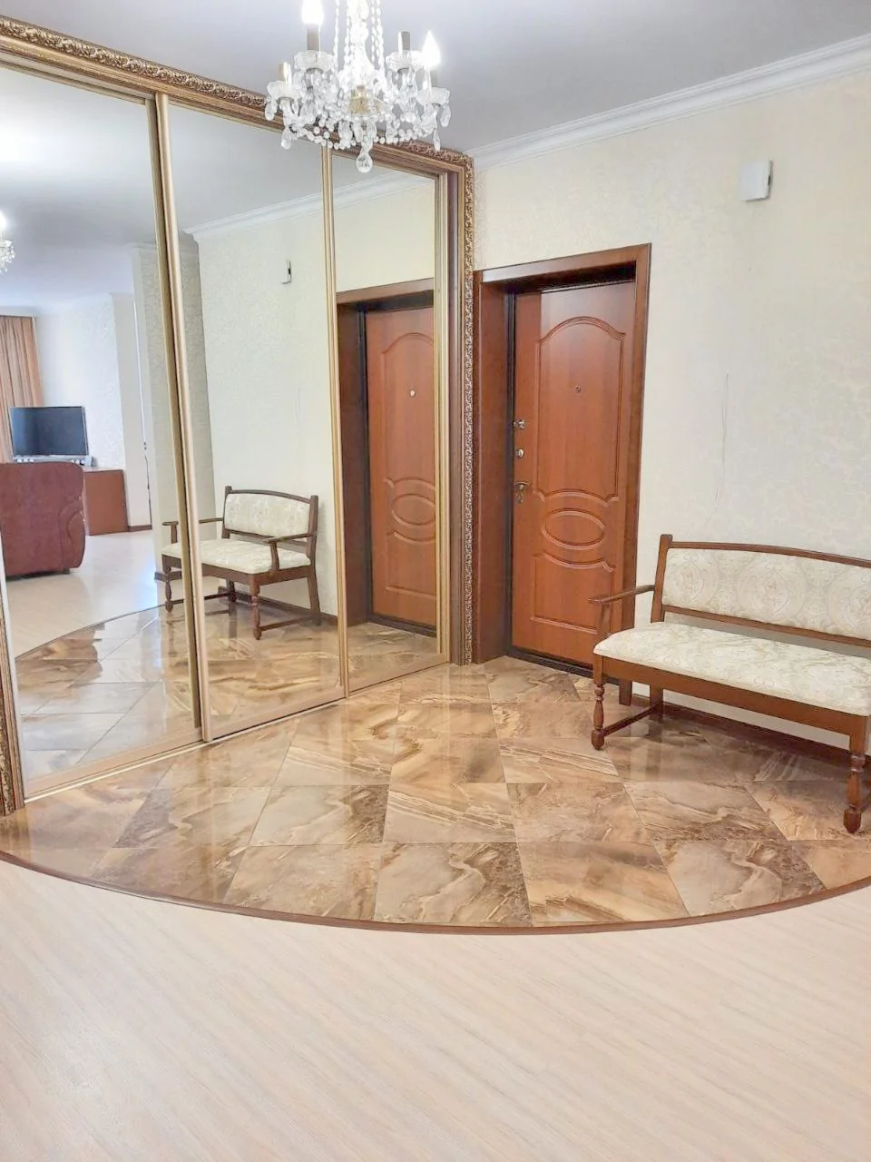 ПРОДАМ 3х комн кв-ру в г. Краснодаре, р-н ФМР, ул. Яна Полуяна 51/1 - миниатюра 2