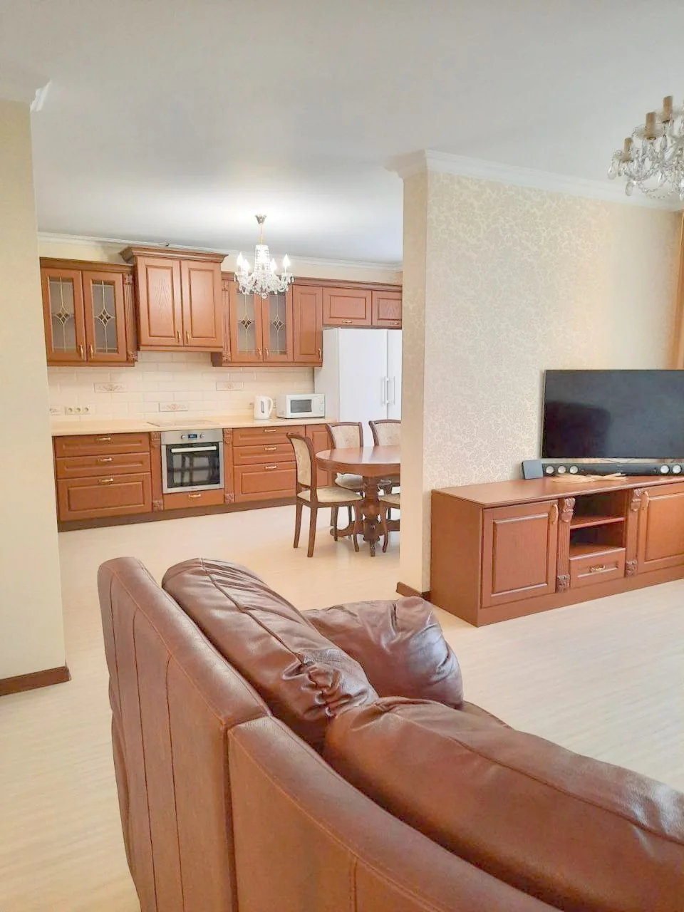 ПРОДАМ 3х комн кв-ру в г. Краснодаре, р-н ФМР, ул. Яна Полуяна 51/1 - миниатюра 17