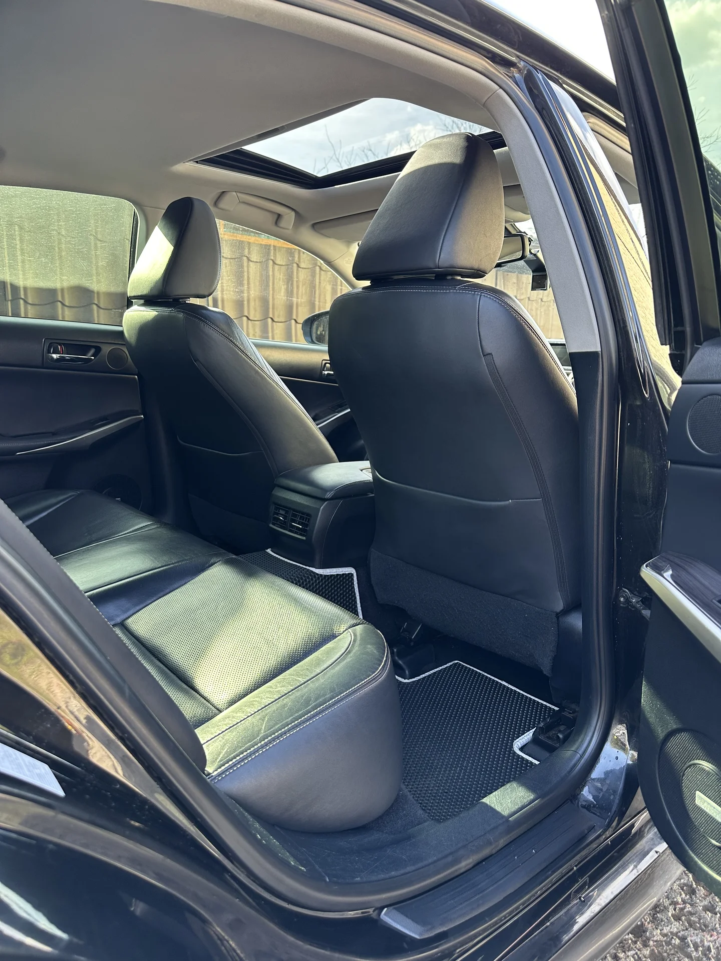 Lexus is250 - миниатюра 13