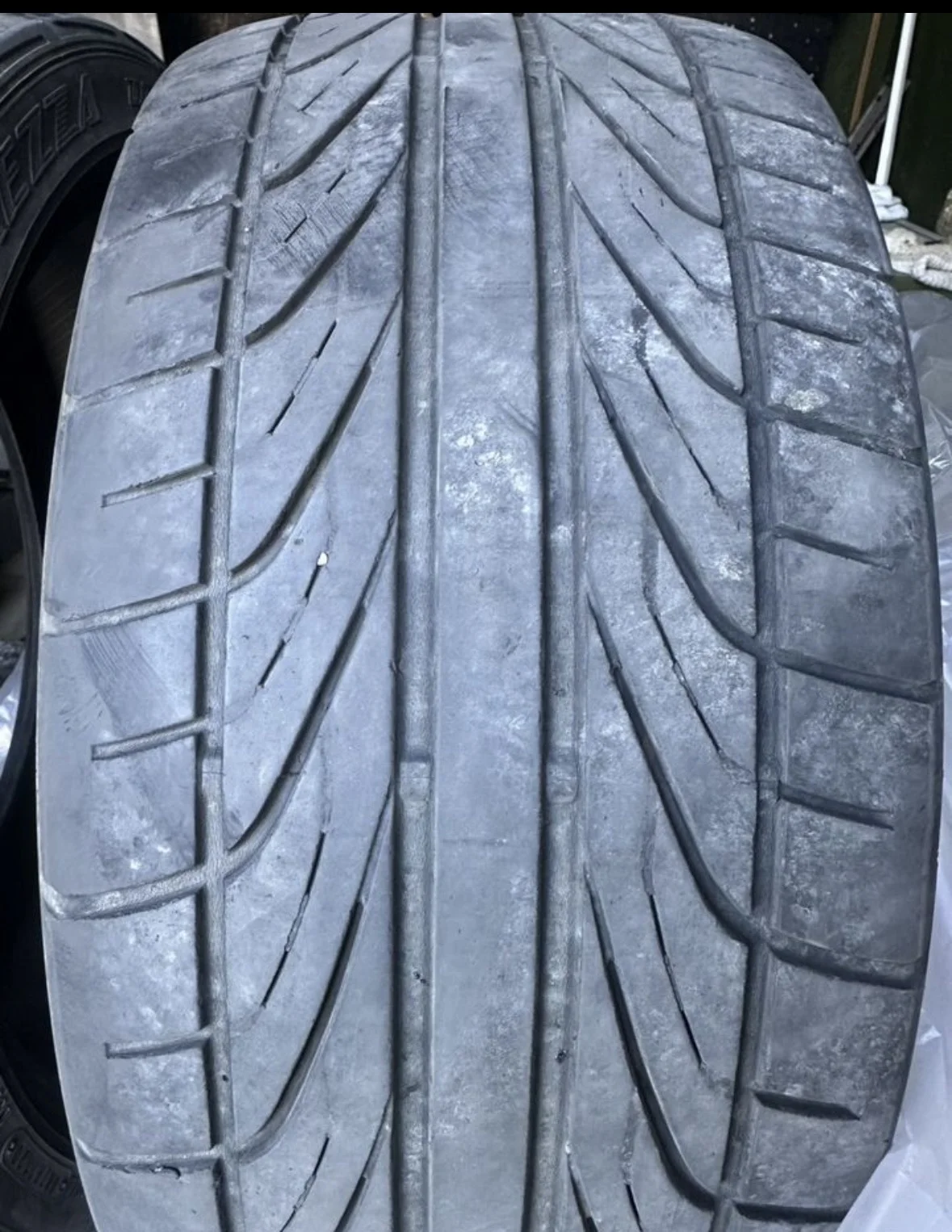 Шины летние Dunlop Direzza Dz101 235/40/18 - миниатюра 2