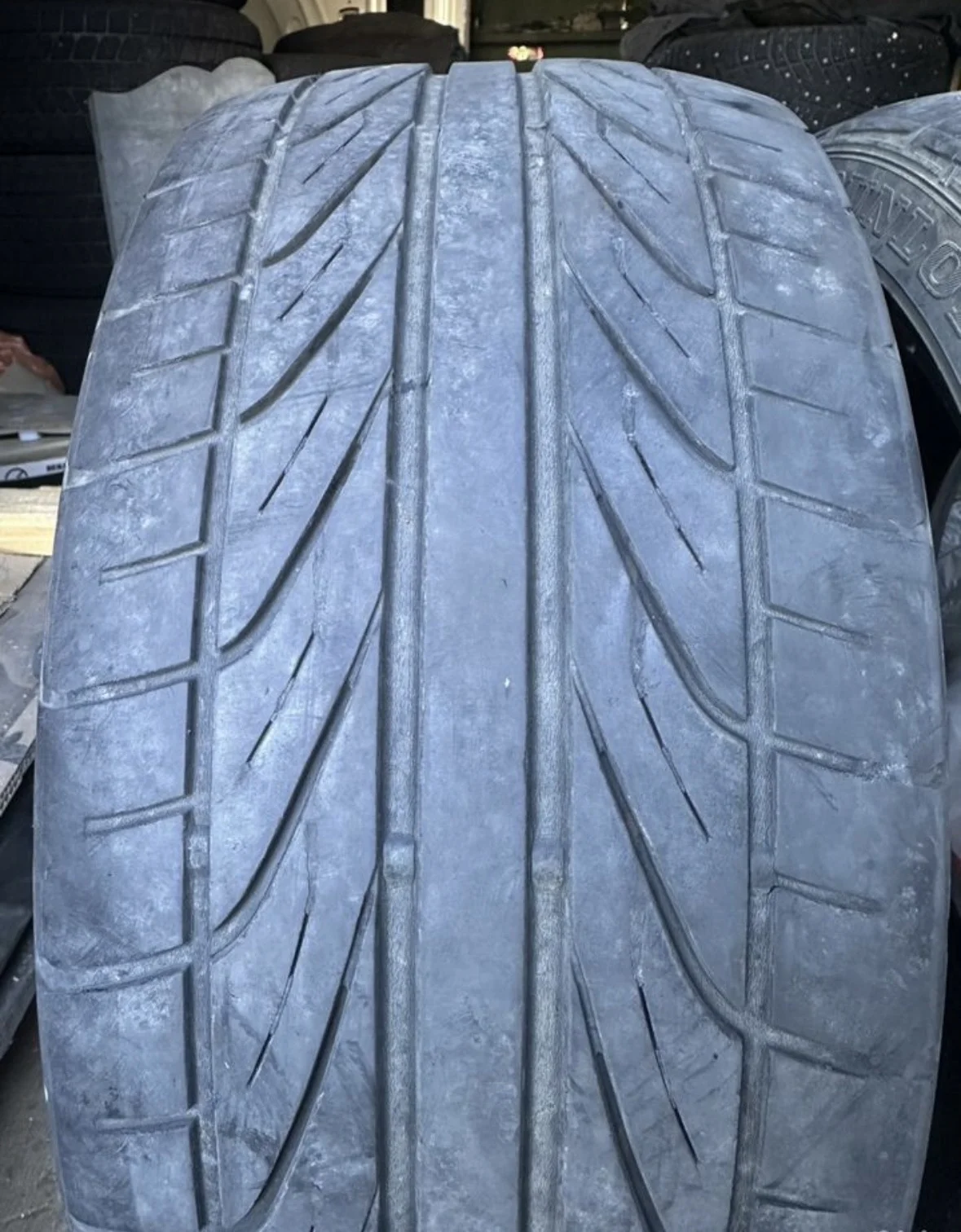 Шины летние Dunlop Direzza Dz101 235/40/18 - миниатюра 3