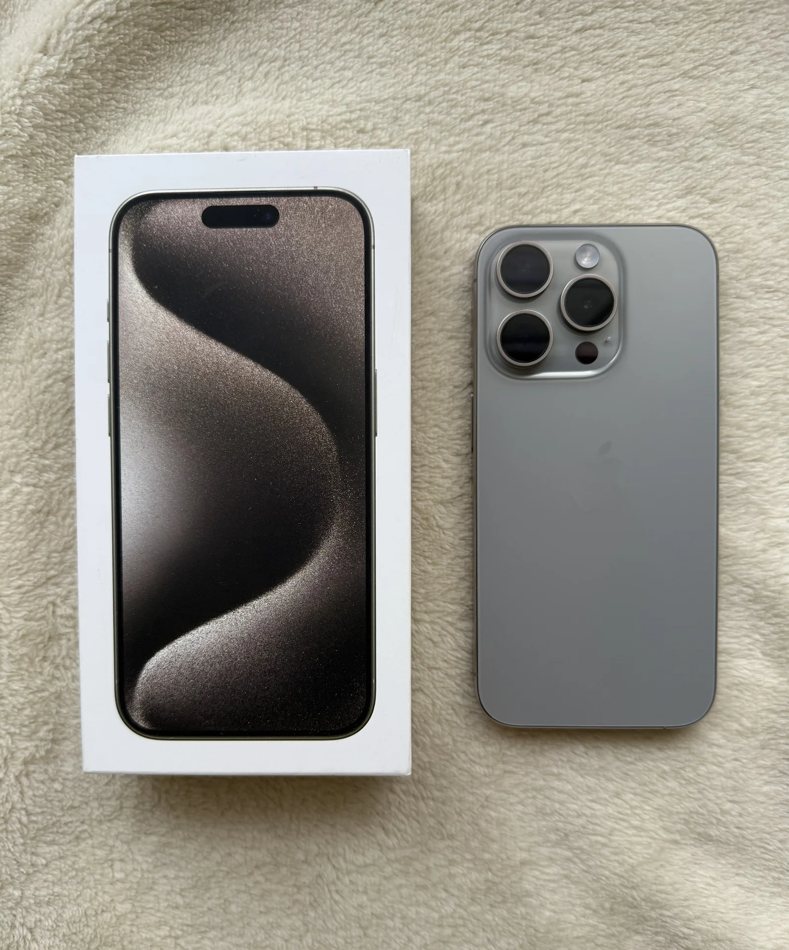 iPhone 15 Pro, 128 ГБ, SIM + eSIM