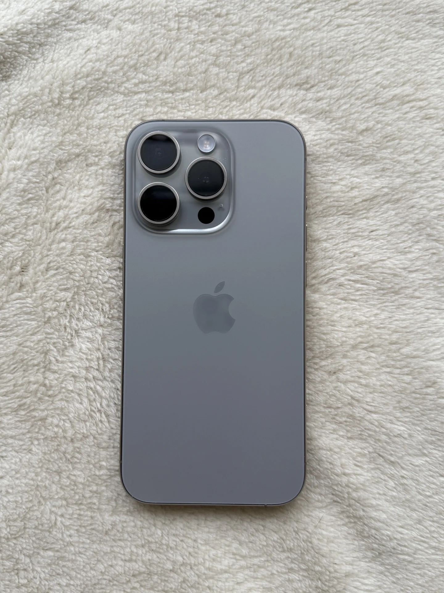 iPhone 15 Pro, 128 ГБ, SIM + eSIM - миниатюра 2