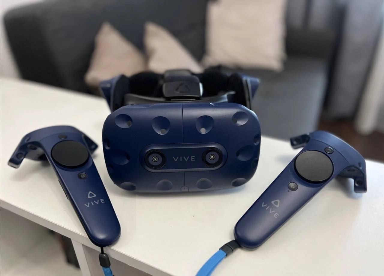 Продаю HTC VIVE Pro. - миниатюра 2