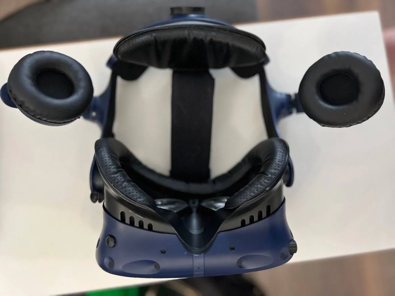 Продаю HTC VIVE Pro. - миниатюра 5