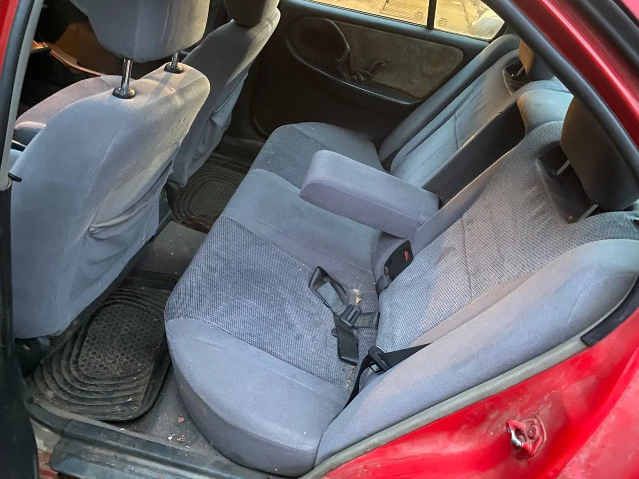 Nissan Primera P10 - миниатюра 9