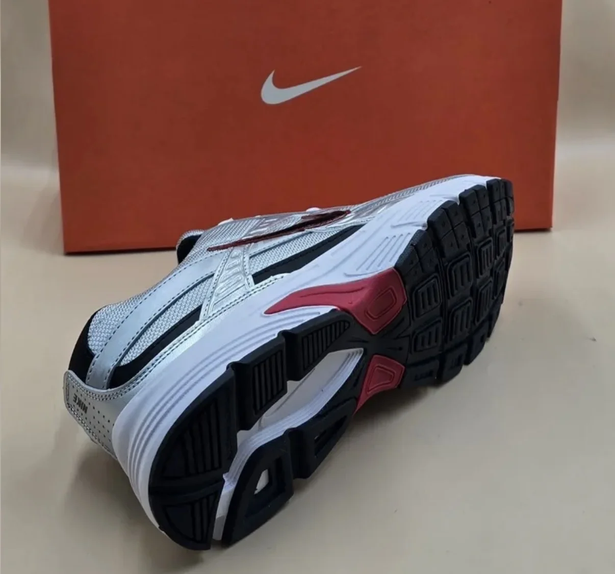 кроссовки nike Initiator - миниатюра 6