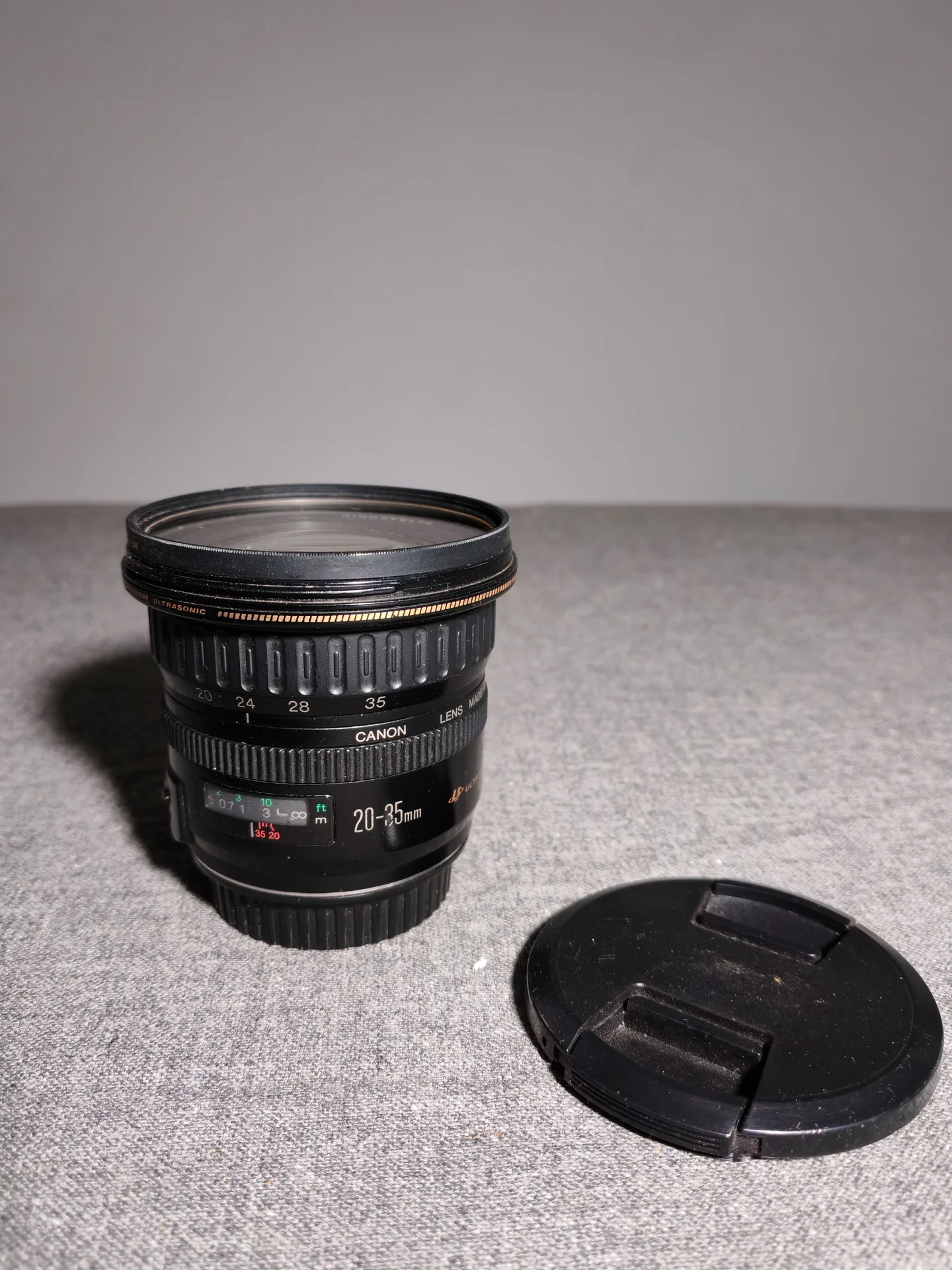 Объектив Canon 20-35 3.5-4.5 USM - изображение 1