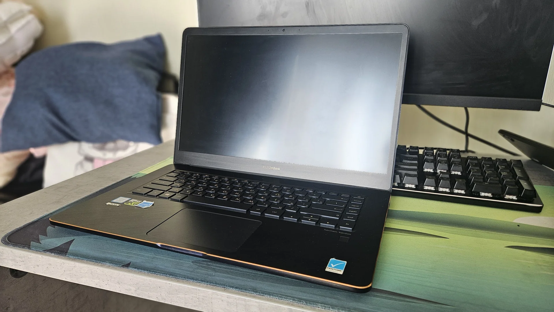 Премиум ноутбук Asus UX550G, i5, 512gb, GTX 1050 - изображение 1
