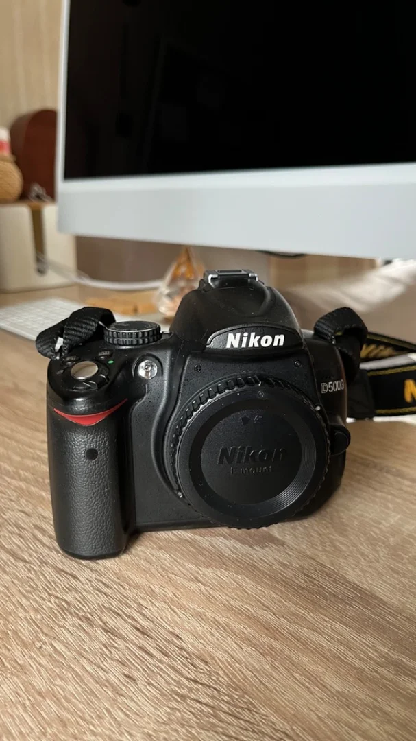 Nikon D5000 + сумка - изображение 1