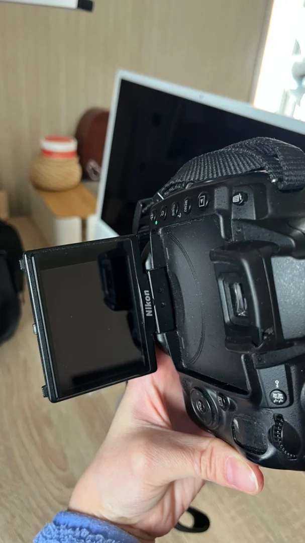 Nikon D5000 + сумка - миниатюра 3