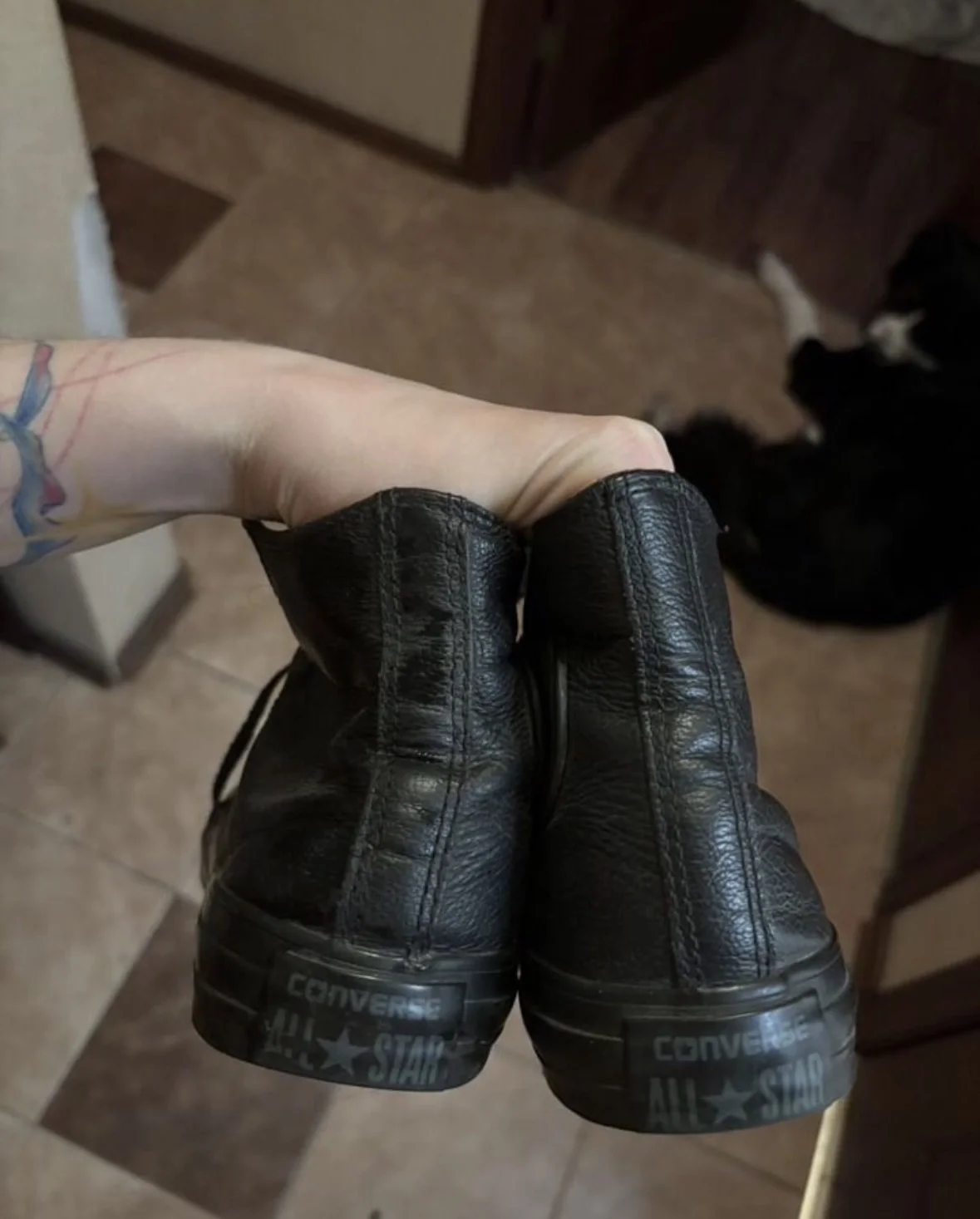 Кеды Converse Chuck Taylor All Star кожаные черные - миниатюра 4