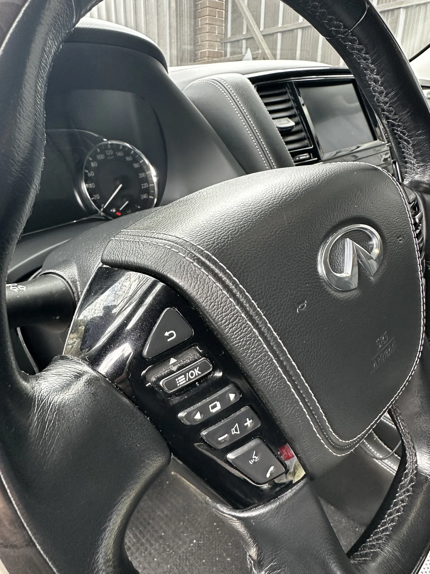 Infinity QX80 - миниатюра 11