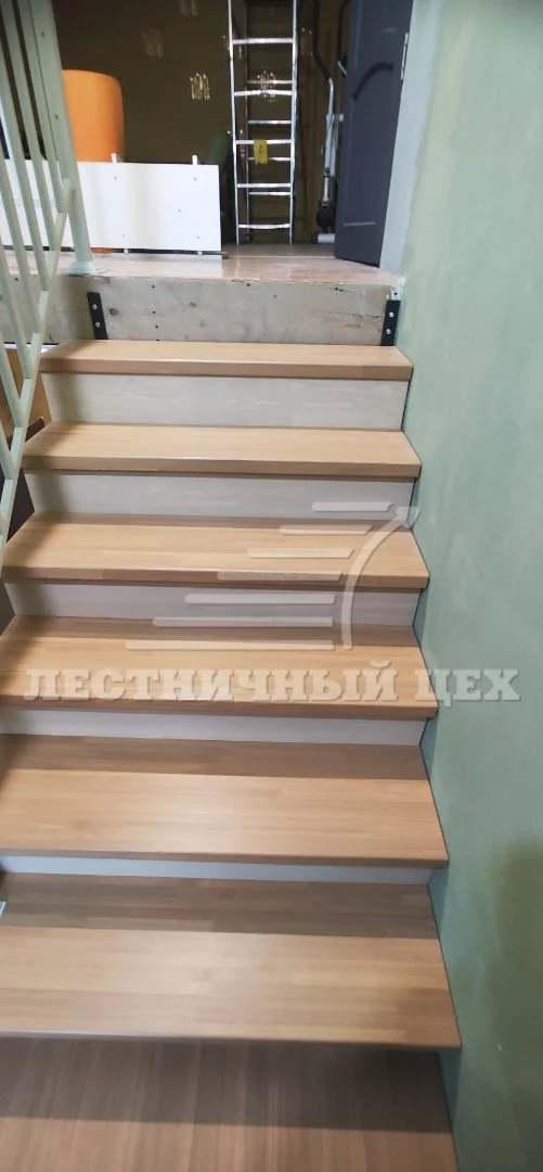 Лестница на второй этаж под ключ - миниатюра 8