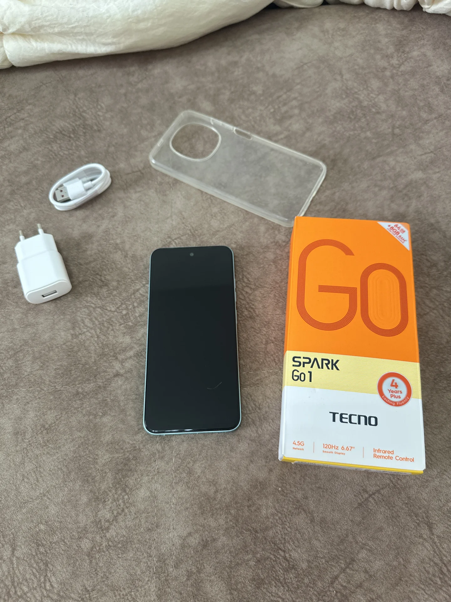TECNO Spark Go 1, 4/64 ГБ, 2 SIM - изображение 1
