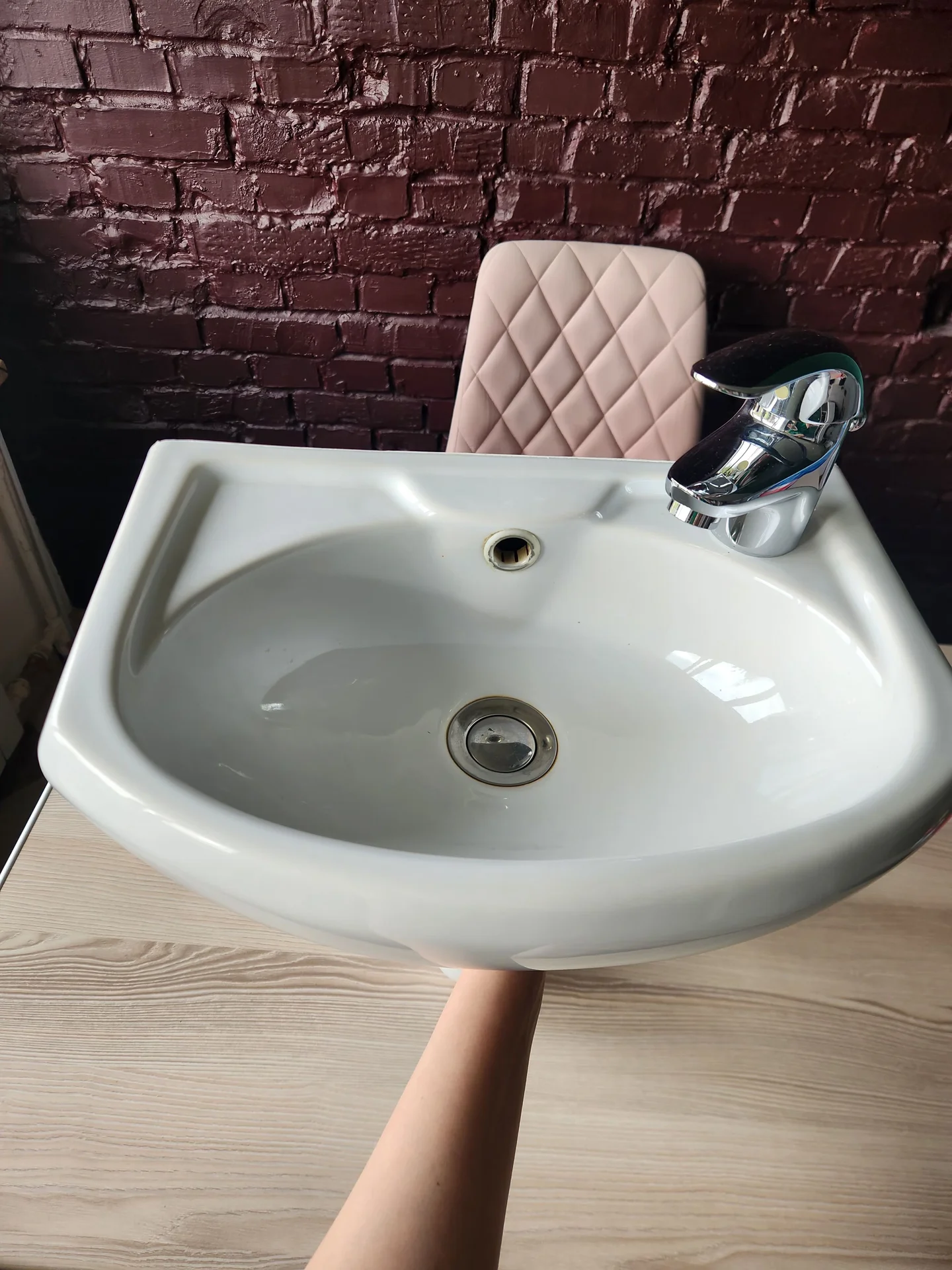 Смеситель Grohe с раковиной - изображение 1