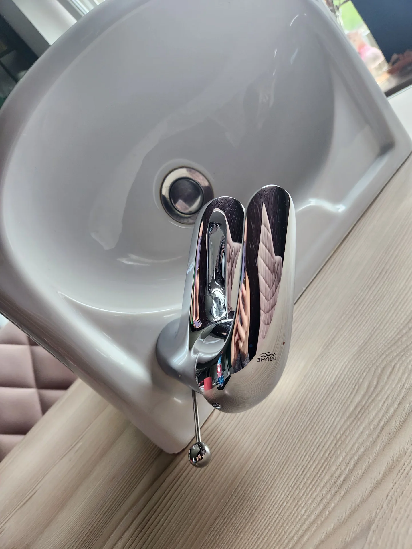 Смеситель Grohe с раковиной - миниатюра 3