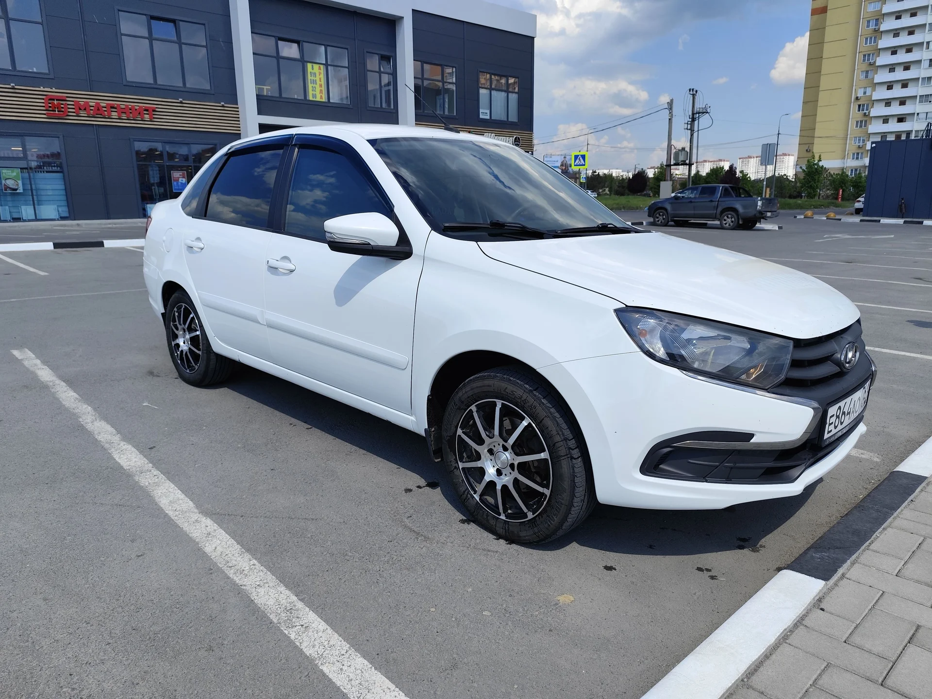 Lada granta - миниатюра 8