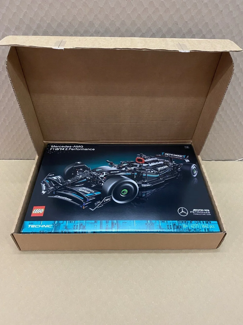 Конструктор Lego Technic 42171 Mercedes-AMG F1 W14 - миниатюра 5