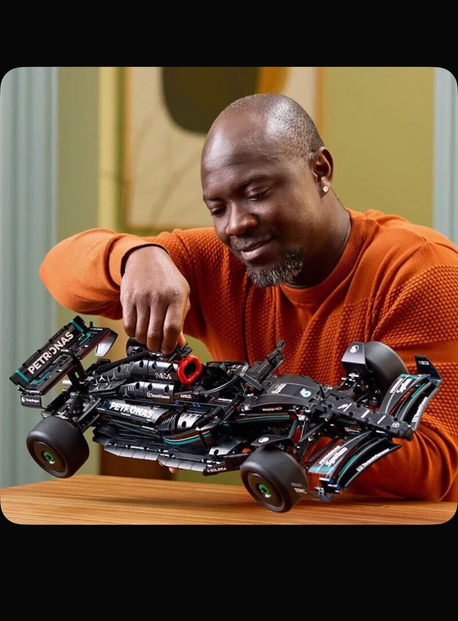 Конструктор Lego Technic 42171 Mercedes-AMG F1 W14 - миниатюра 10
