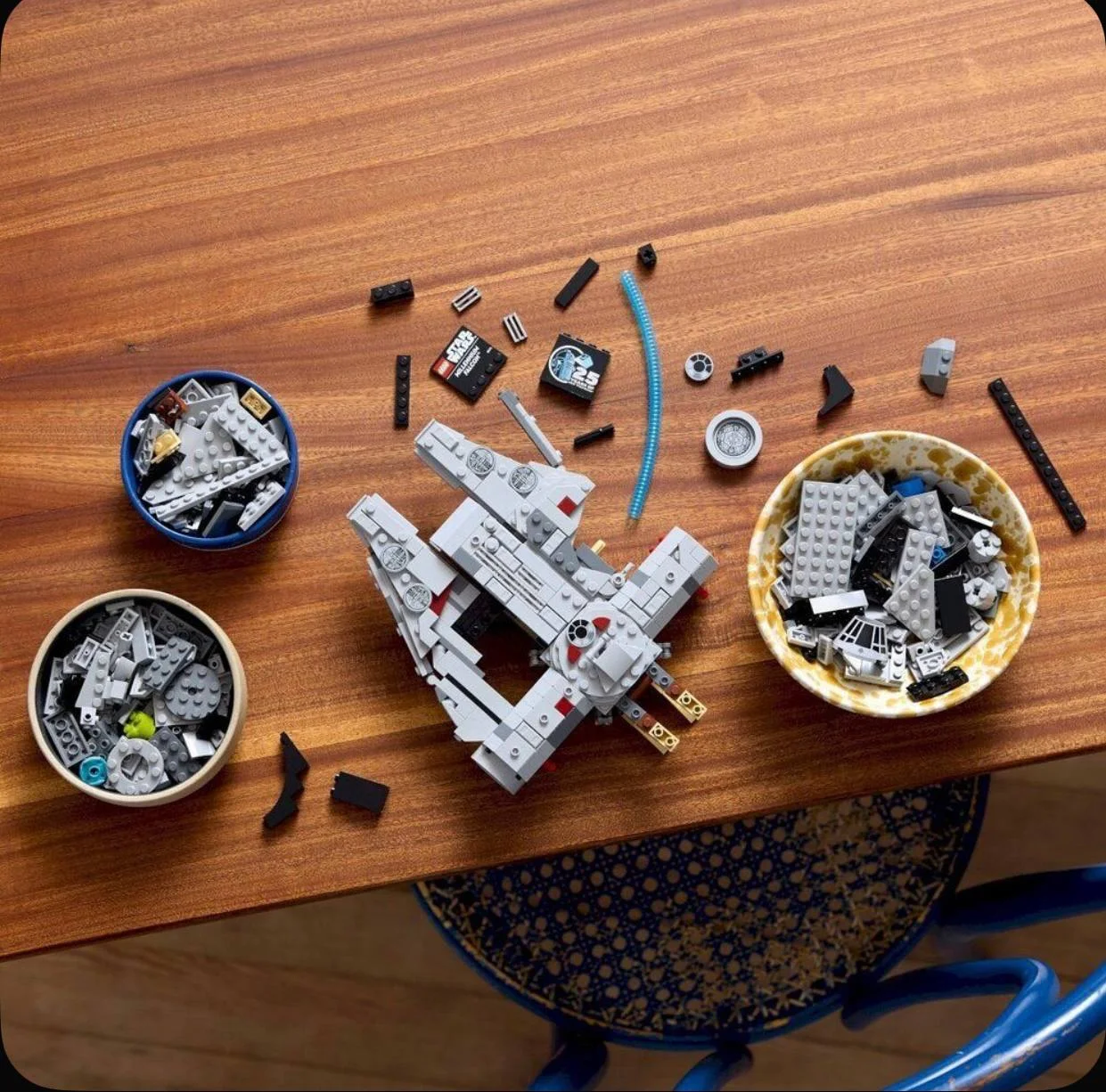 Lego Star Wars 75375 Сокол Тысячелетия - миниатюра 6