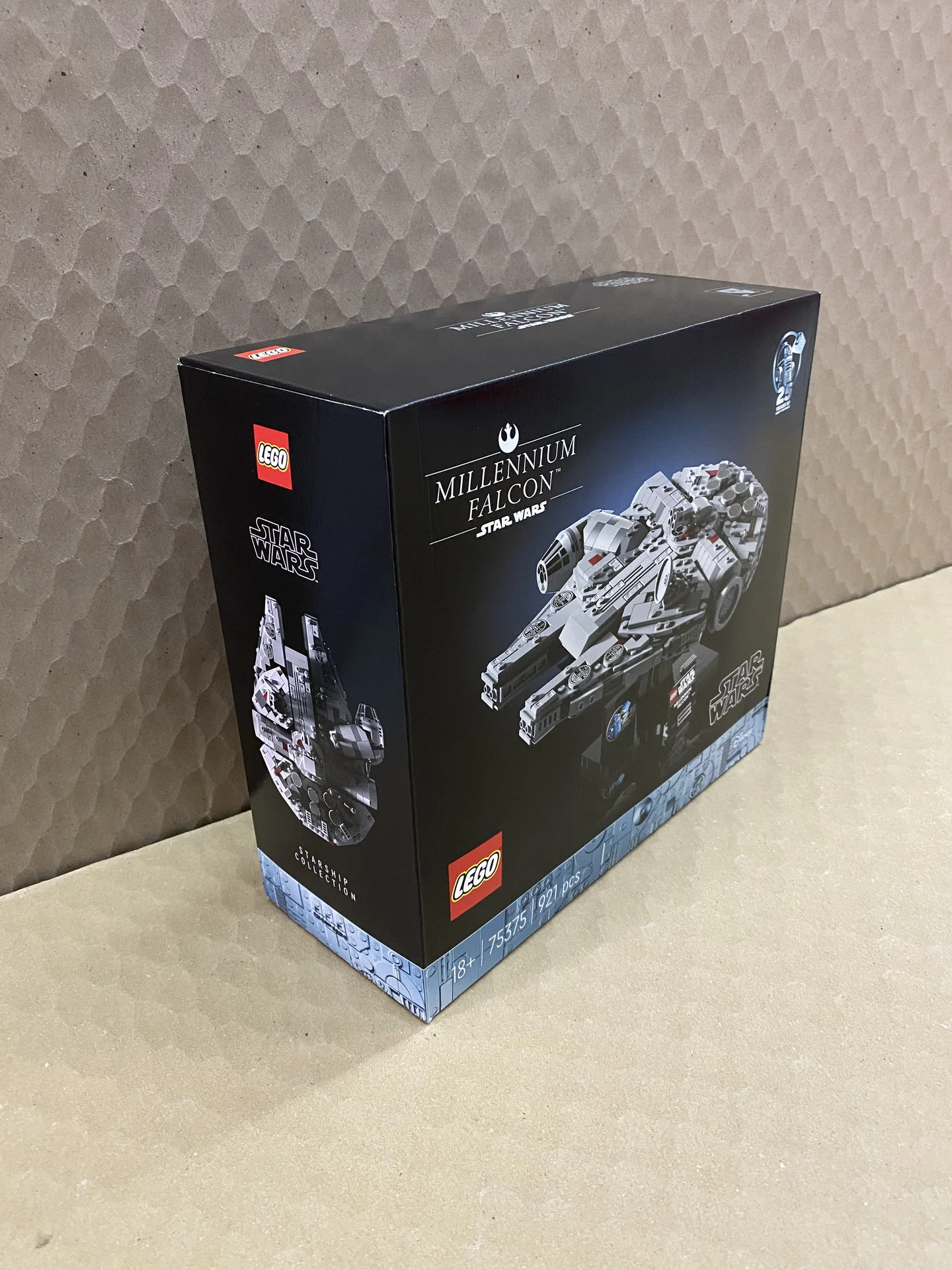 Lego Star Wars 75375 Сокол Тысячелетия - миниатюра 2