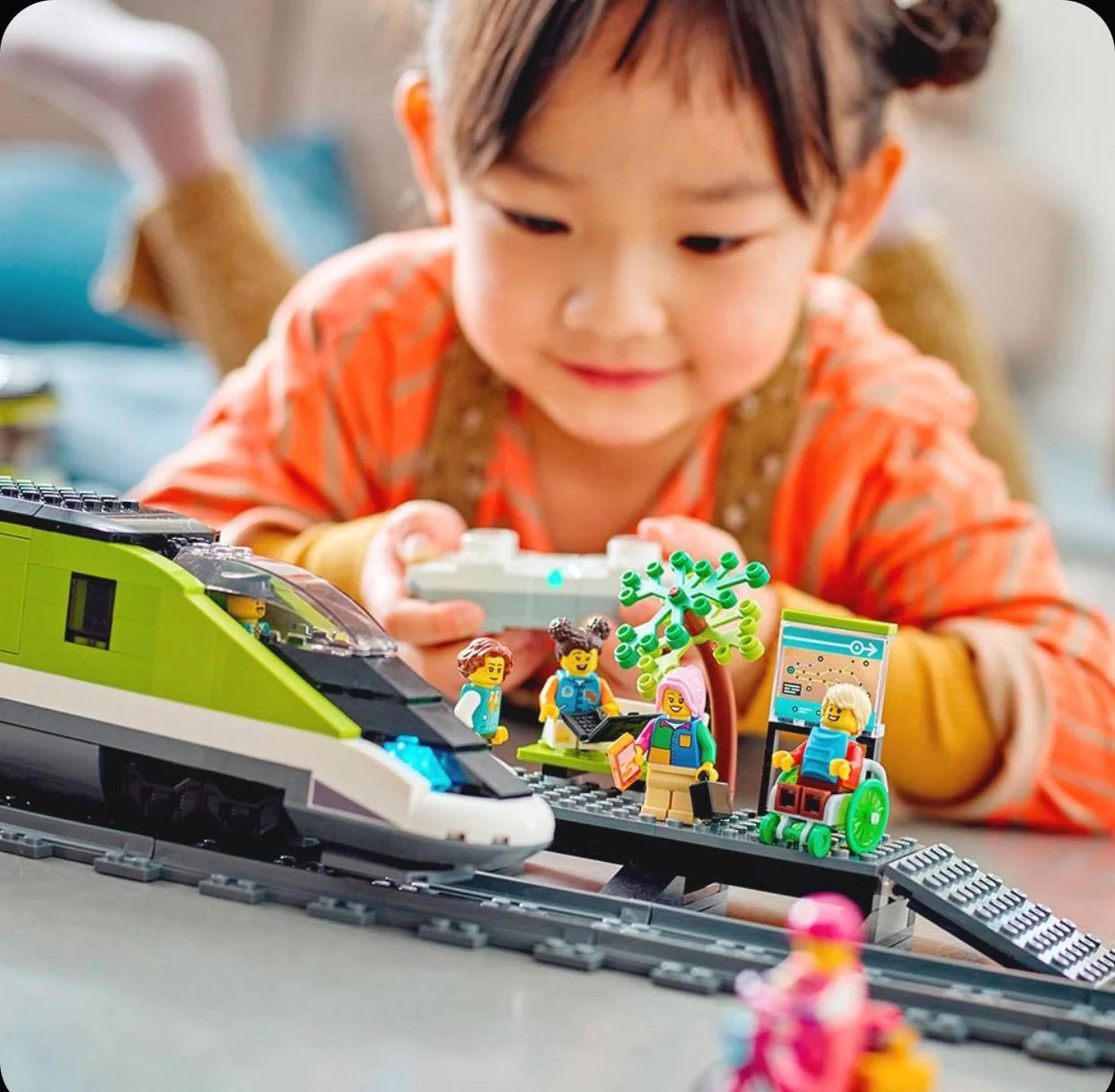 Lego City 60337 Пассажирский Поезд-Экспресс - миниатюра 6