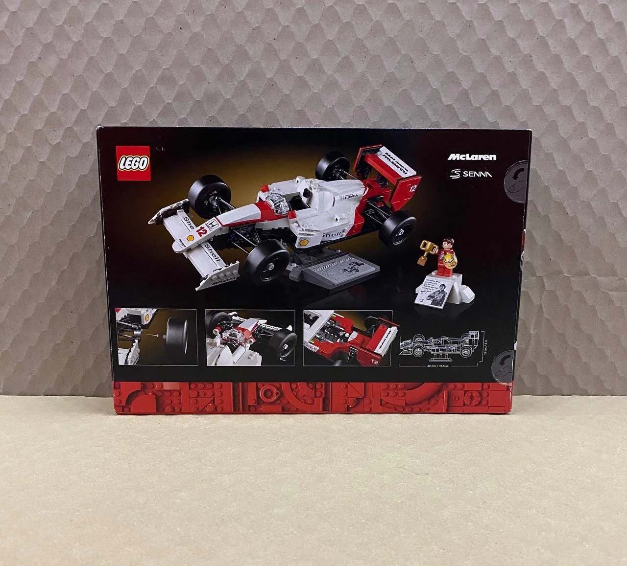 Lego Icons 10330 McLaren F1 MP4/4 Аиртон Сенна - миниатюра 3