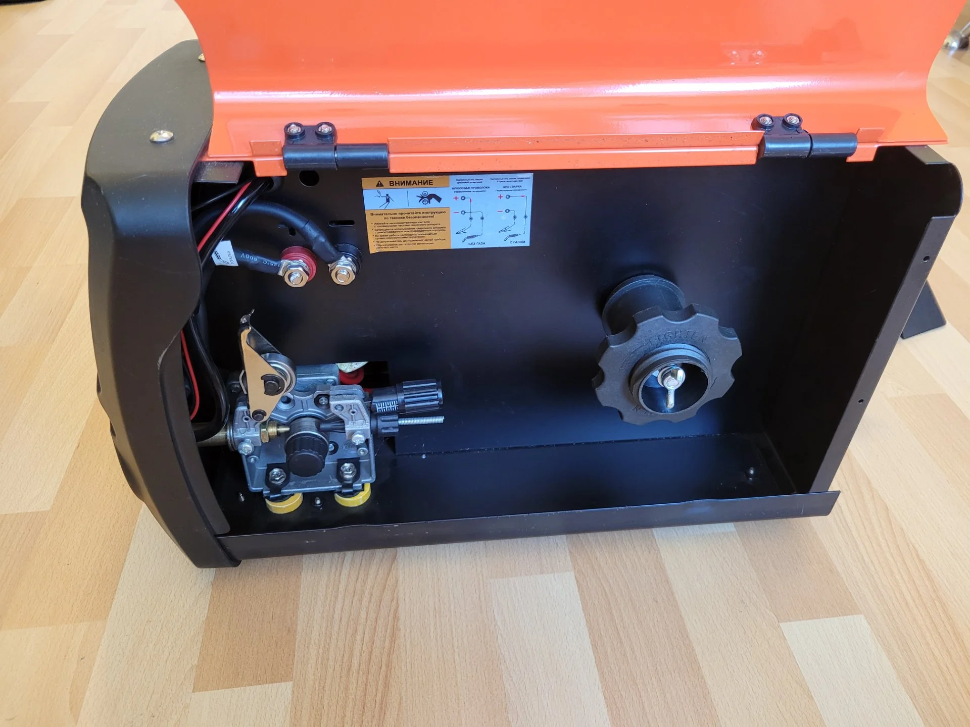 Сварочный инвертор wester Combi 160P MIG/MAG/MMA - миниатюра 12