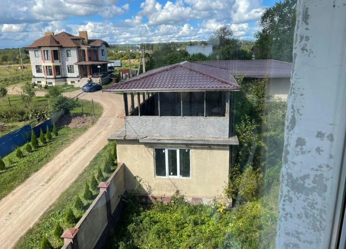 Жилой дом с земельным участком - миниатюра 8