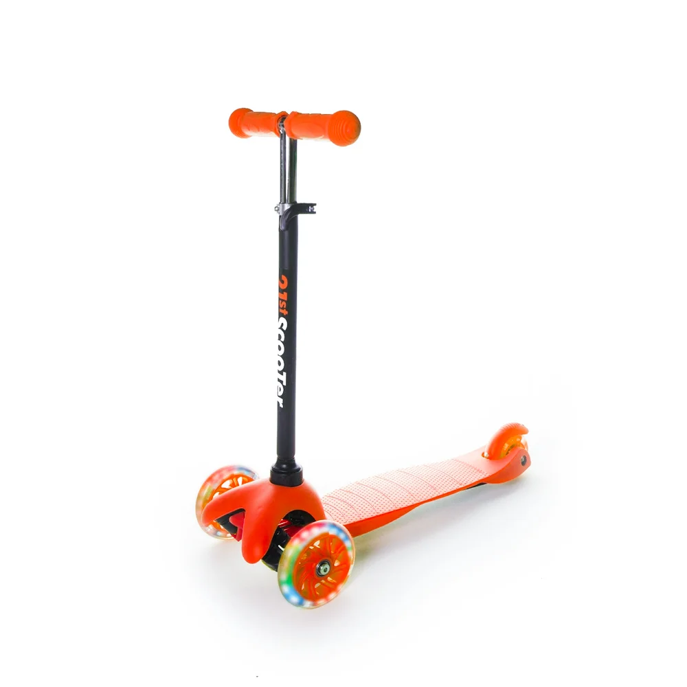 Оранжевый ScooTer Maxi Scooter — лёгкий и надёжный самокат для активных детей