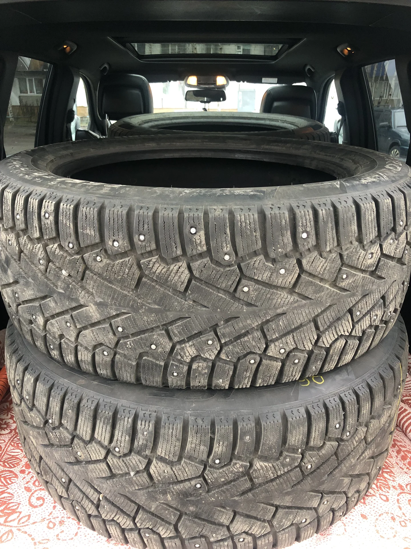 Продам резину Pirelli 265/50/20 - изображение 1