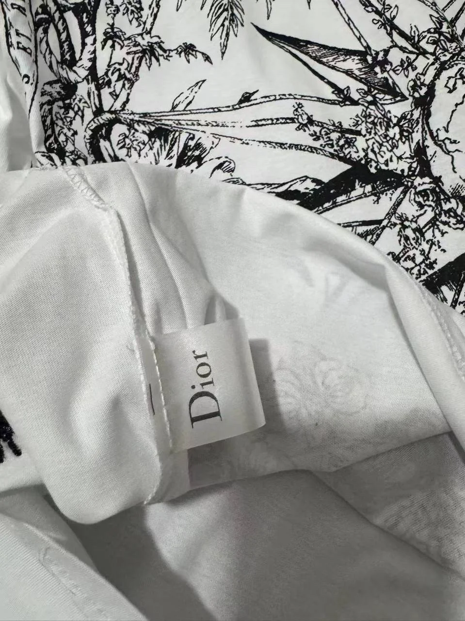 Футболка Dior - миниатюра 2