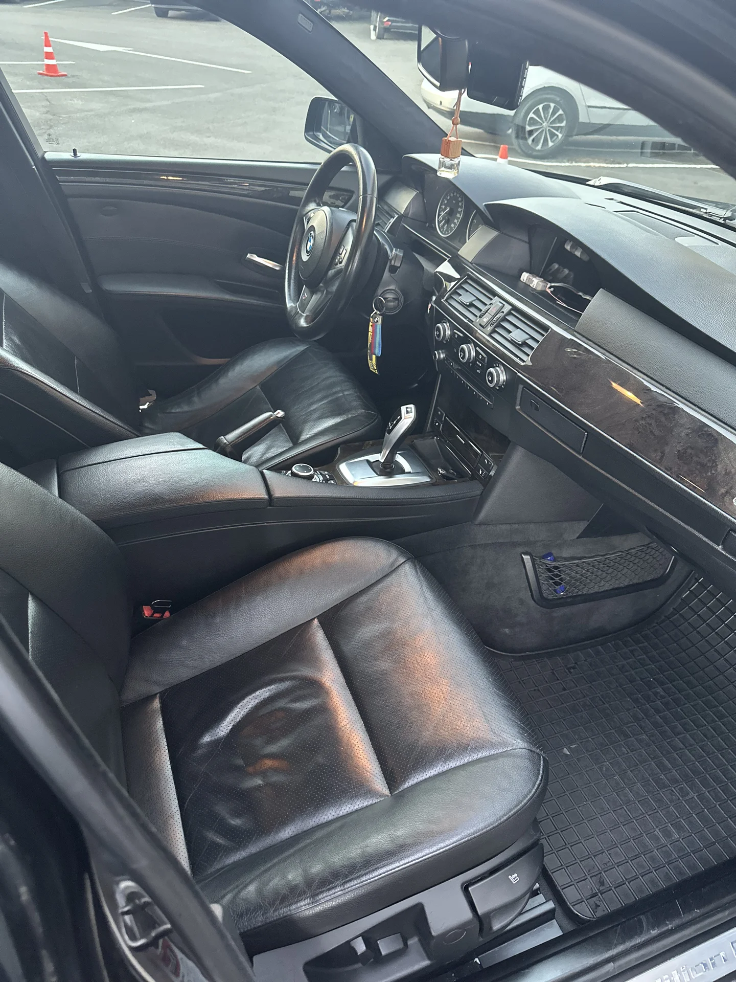 BMW 5 E60 2.0d - миниатюра 6