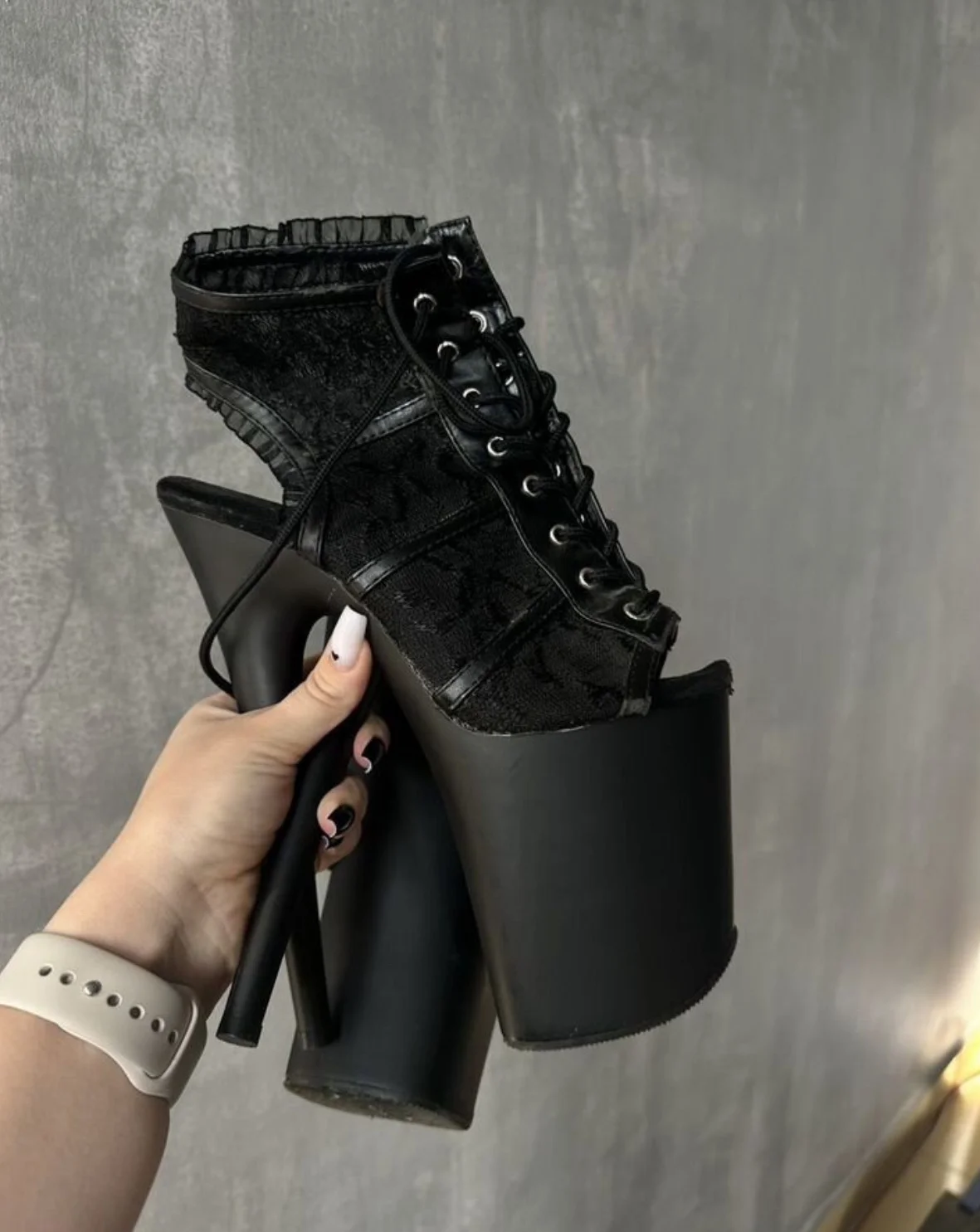 Стрипы Pleaser 35р - изображение 1